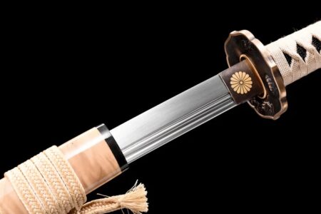 Katana Takasaki (1060 Kohlenstoffstahl & Double Bo-Hi)